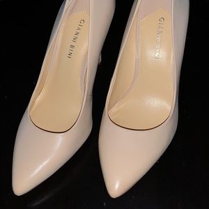 Gianni Binni Danna Cream Pumps